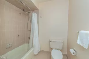 8 Birdseye Cir, Wayne, NJ 07470 - Photo 19