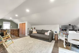 2153 Vauxhall Rd, Union Township, NJ 07083 - Photo 17