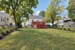 2153 Vauxhall Rd, Union Township, NJ 07083 - Photo 21