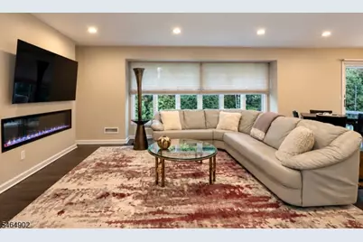 40 Shadowlawn Dr, Livingston, NJ 07039 - Photo 5