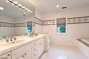 40 Shadowlawn Dr, Livingston, NJ 07039 - Photo 17