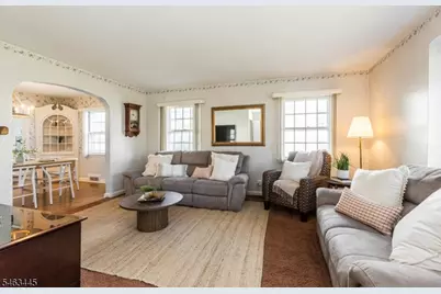 1014 Norton Rd, Union Township, NJ 07083 - Photo 3