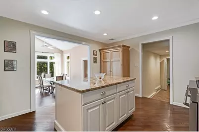 5 Beech Dr, Morris Plains, NJ 07950 - Photo 13