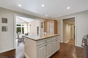 5 Beech Dr, Morris Plains, NJ 07950 - Photo 13