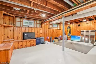 8 Mountain Way, Cedar Grove, NJ 07009 - Photo 31