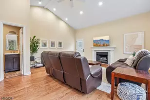 8 Mountain Way, Cedar Grove, NJ 07009 - Photo 17