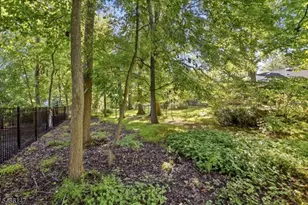 2032 Brookside Dr, Scotch Plains Township, NJ 07076 - Photo 29