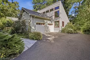 2032 Brookside Dr, Scotch Plains Township, NJ 07076 - Photo 35