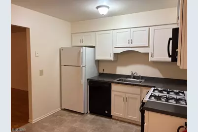 151 Locust Ct #151, Raritan Township, NJ 08822 - Photo 15
