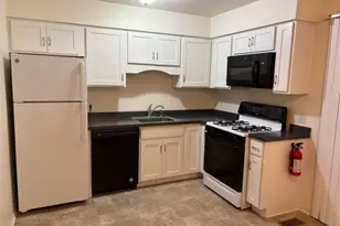 151 Locust Ct, Raritan Township, NJ 08822 - Photo 17