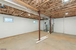 8 Halsey St, Roxbury Township, NJ 07847 - Photo 17