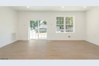 8 Halsey St #8, Roxbury Township, NJ 07847 - Photo 3