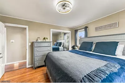 27 Harrison Ave, Carteret, NJ 07008 - Photo 15