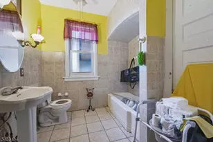 80 Chambers St, Phillipsburg, NJ 08865 - Photo 15