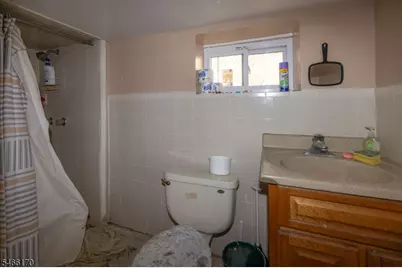 240 Myrtle Ave, Irvington, NJ 07111 - Photo 7