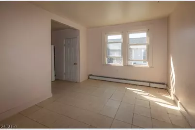 240 Myrtle Ave, Irvington, NJ 07111 - Photo 9