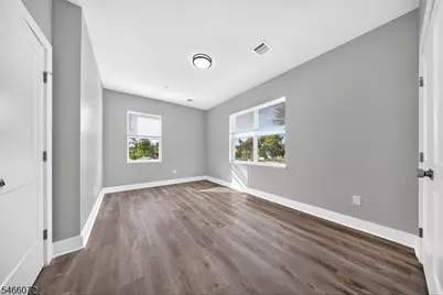 333 E Blackwell St, Dover, NJ 07801 - Photo 13