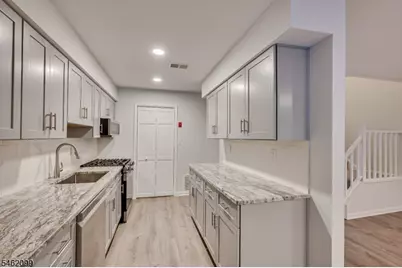 145 Lexington Cir, Old Bridge Township, NJ 07747 - Photo 13