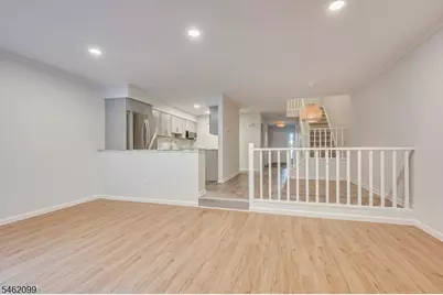 145 Lexington Cir, Old Bridge Township, NJ 07747 - Photo 9