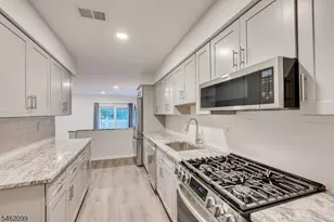 145 Lexington Cir, Old Bridge Township, NJ 07747 - Photo 15