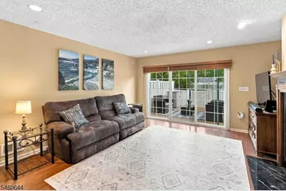 41 Cabot Way, Franklin Township, NJ 08823 - Photo 7