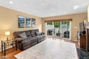 41 Cabot Way, Franklin Township, NJ 08823 - Photo 7