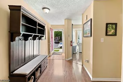 41 Cabot Way, Franklin Township, NJ 08823 - Photo 3