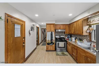 16 Washington Ave, Clifton, NJ 07011 - Photo 29