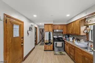 18 Washington Ave, Clifton, NJ 07011 - Photo 29