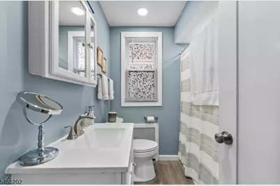 16 Washington Ave, Clifton, NJ 07011 - Photo 11