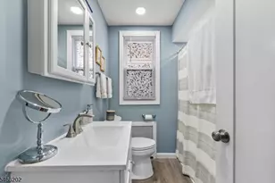 18 Washington Ave, Clifton, NJ 07011 - Photo 11