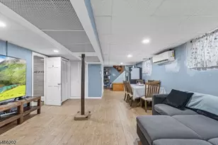 18 Washington Ave, Clifton, NJ 07011 - Photo 33