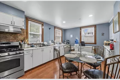 16 Washington Ave, Clifton, NJ 07011 - Photo 15