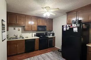 12 Burlington Ct, Hamburg, NJ 07419 - Photo 3