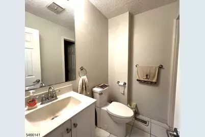 12 Burlington Ct #12, Hamburg, NJ 07419 - Photo 9