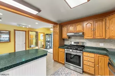 26 Dayton Rd, Parsippany, NJ 07054 - Photo 11