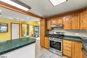 26 Dayton Rd, Parsippany, NJ 07054 - Photo 11