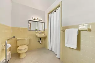 66 Enclosure St, Nutley, NJ 07110 - Photo 13
