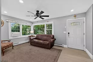 9 Oliver Rd, Roxbury Township, NJ 07850 - Photo 3
