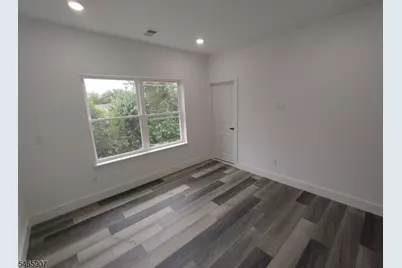 706 Bergen St #2, Newark, NJ 07108 - Photo 15