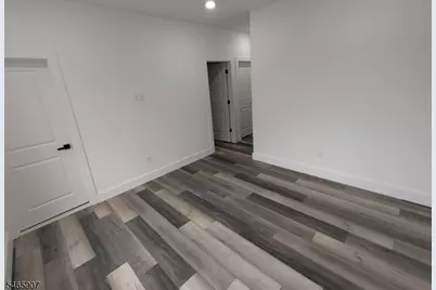 706 Bergen St #2, Newark, NJ 07108 - Photo 11