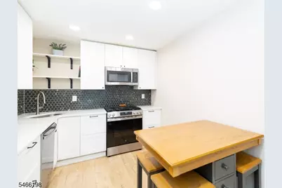 130 Albury Way, North Brunswick Township, NJ 08902 - Photo 13