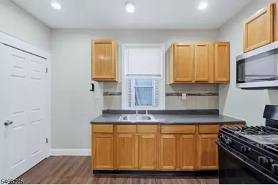 471 S 14th St, Newark, NJ 07103 - Photo 9
