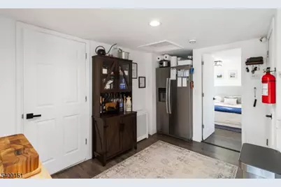 34 Ashwood Ave #2, Summit, NJ 07901 - Photo 11
