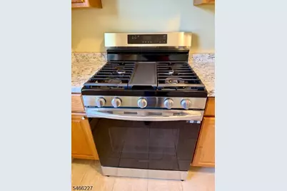 29 Knox Ter #1A, Wayne, NJ 07470 - Photo 11