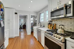 142 N Passaic, Chatham, NJ 07928 - Photo 9