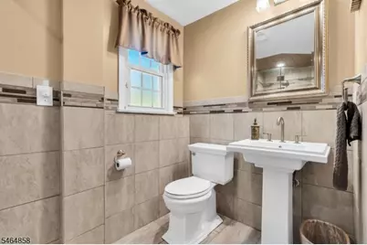 [Address not provided], Parsippany, NJ 07054 - Photo 27