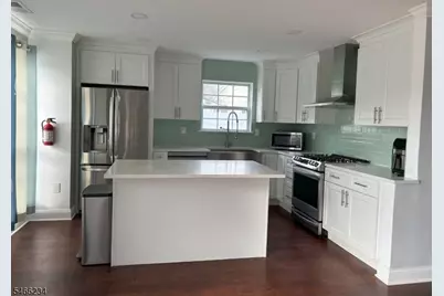 77 Balboa Ln, Franklin Township, NJ 08823 - Photo 3