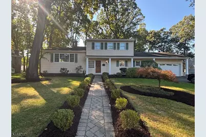17 Chandler Dr, Wayne Twp., NJ 07470 - Photo 1