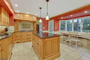 17 Chandler Dr, Wayne Twp., NJ 07470 - Photo 5